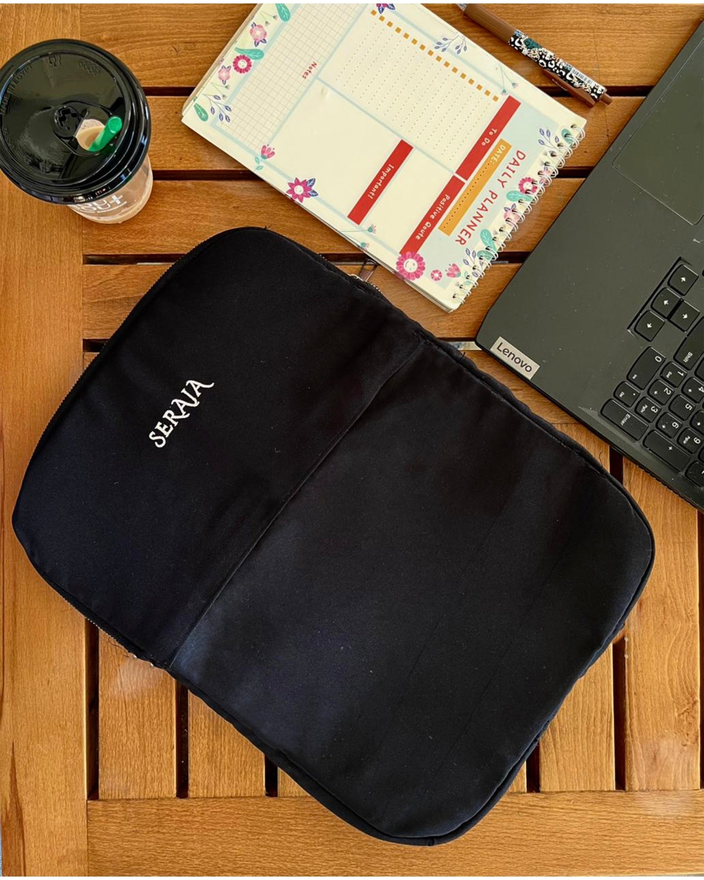 Plain laptop sleeve