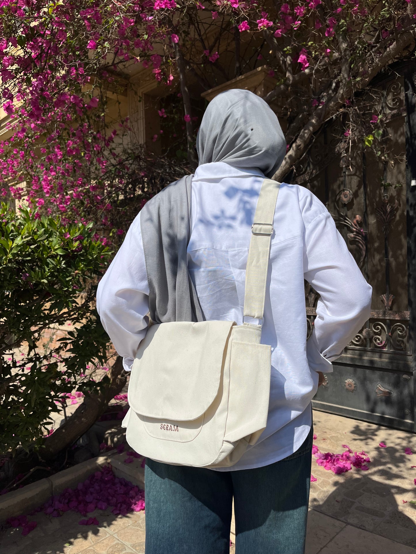 Plain crossbody bag