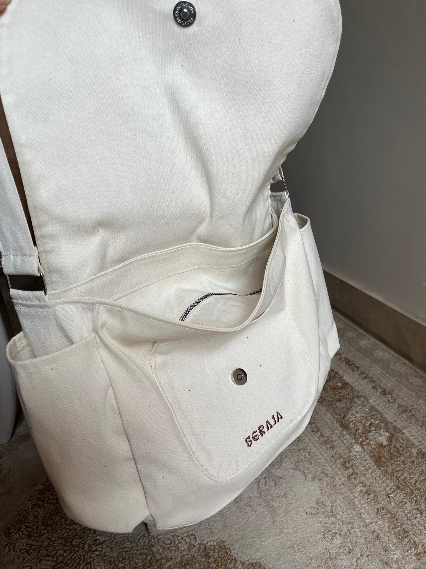 Plain crossbody bag
