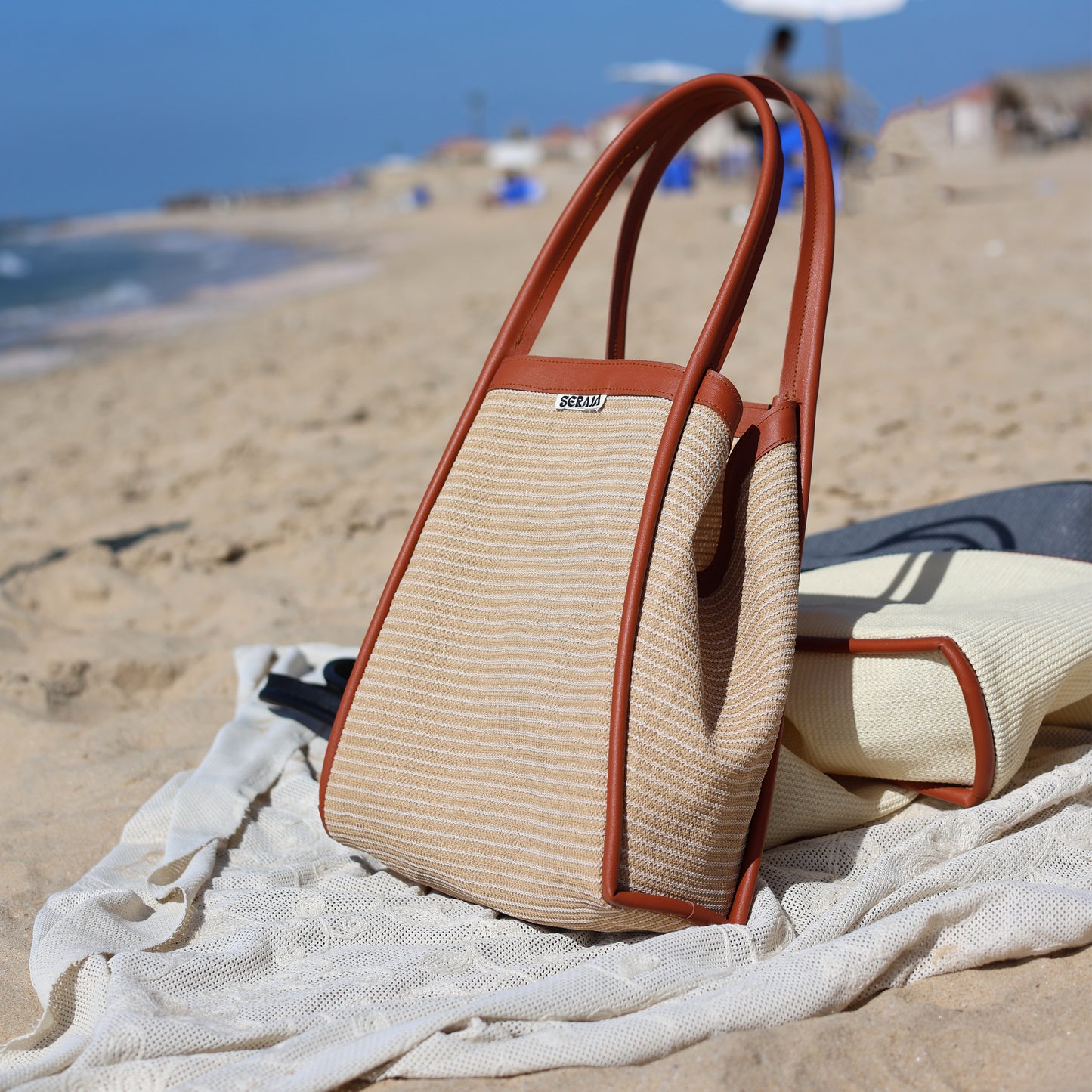beige beach bag